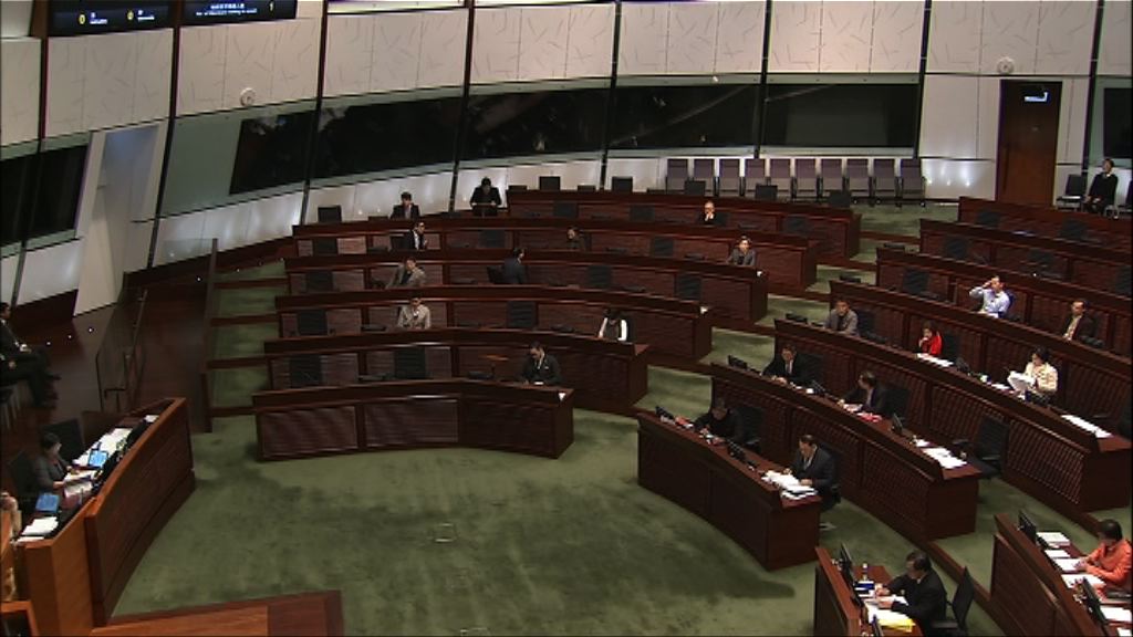 立法會恢復審議印花稅修訂條例草案