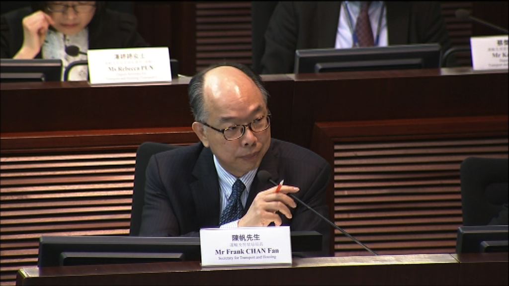 陳帆：研究是否將村巴紅巴納入交通補貼計劃