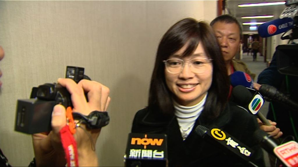 謝曼怡否認被林鄭「鬧到喊」