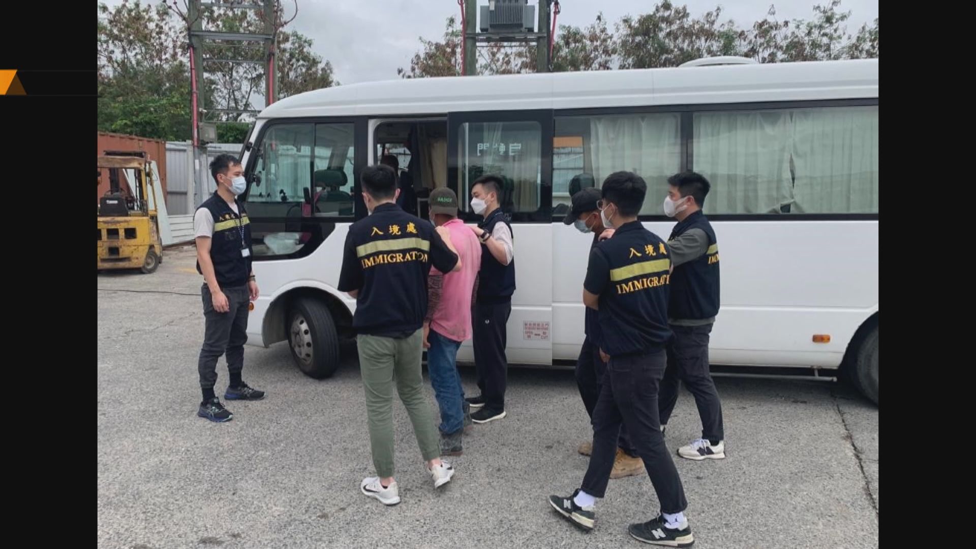 入境處一連四日反非法勞工行動　共拘24人