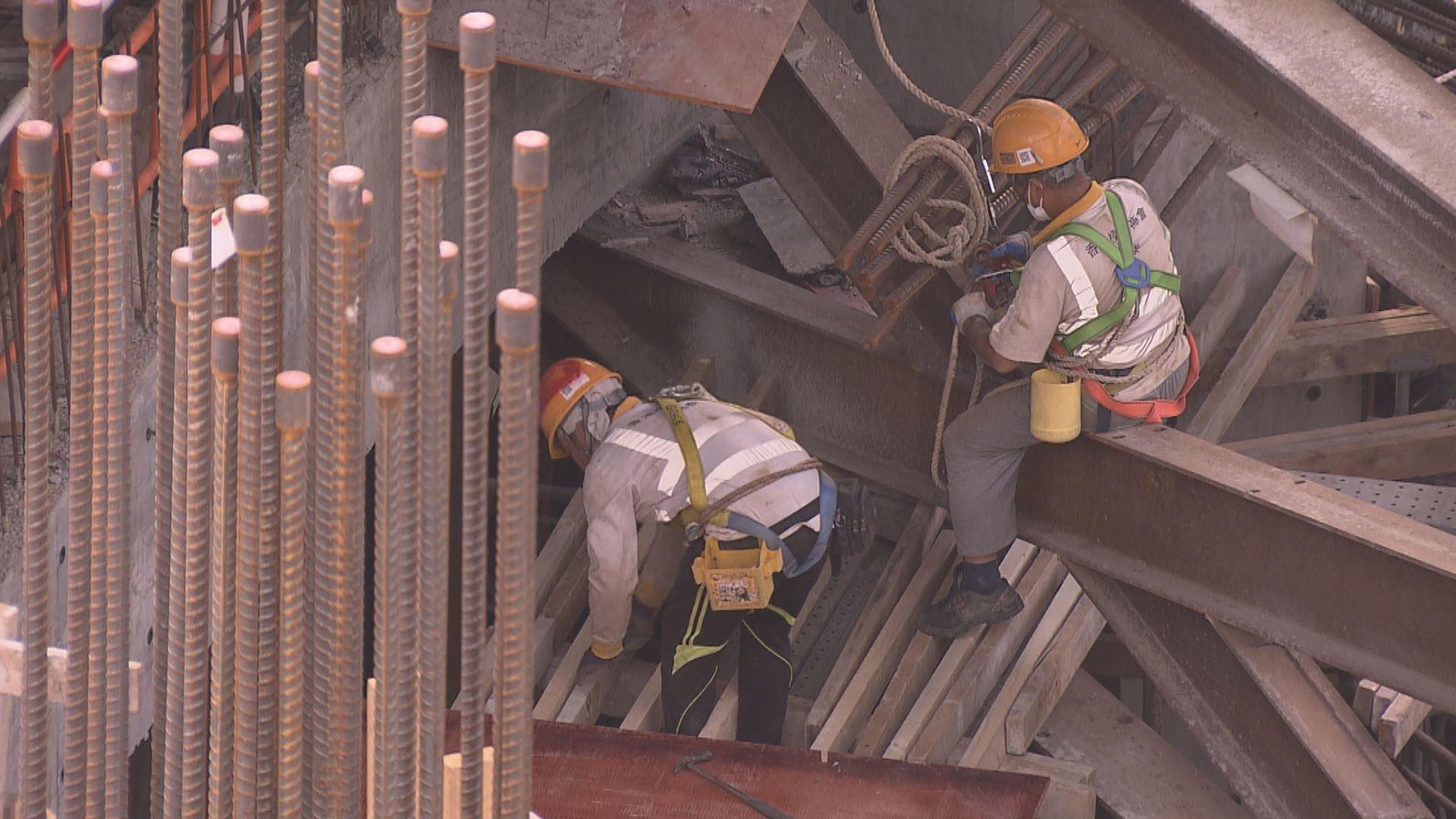 【輸入外勞今截止】建造商會稱空缺多毋須擔心就業 工會憂難再加薪 