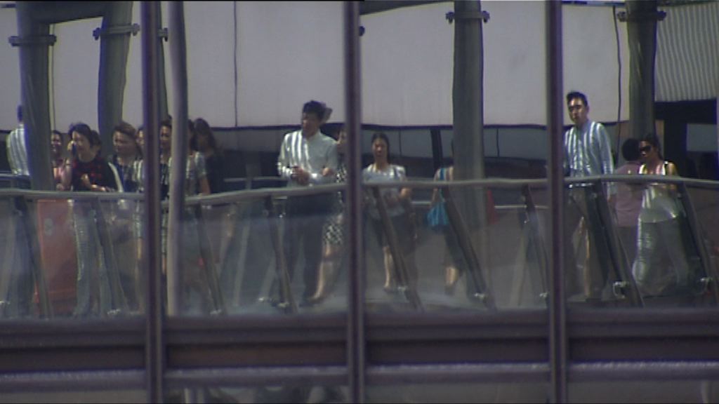 政府決定暫不為合約工時立法