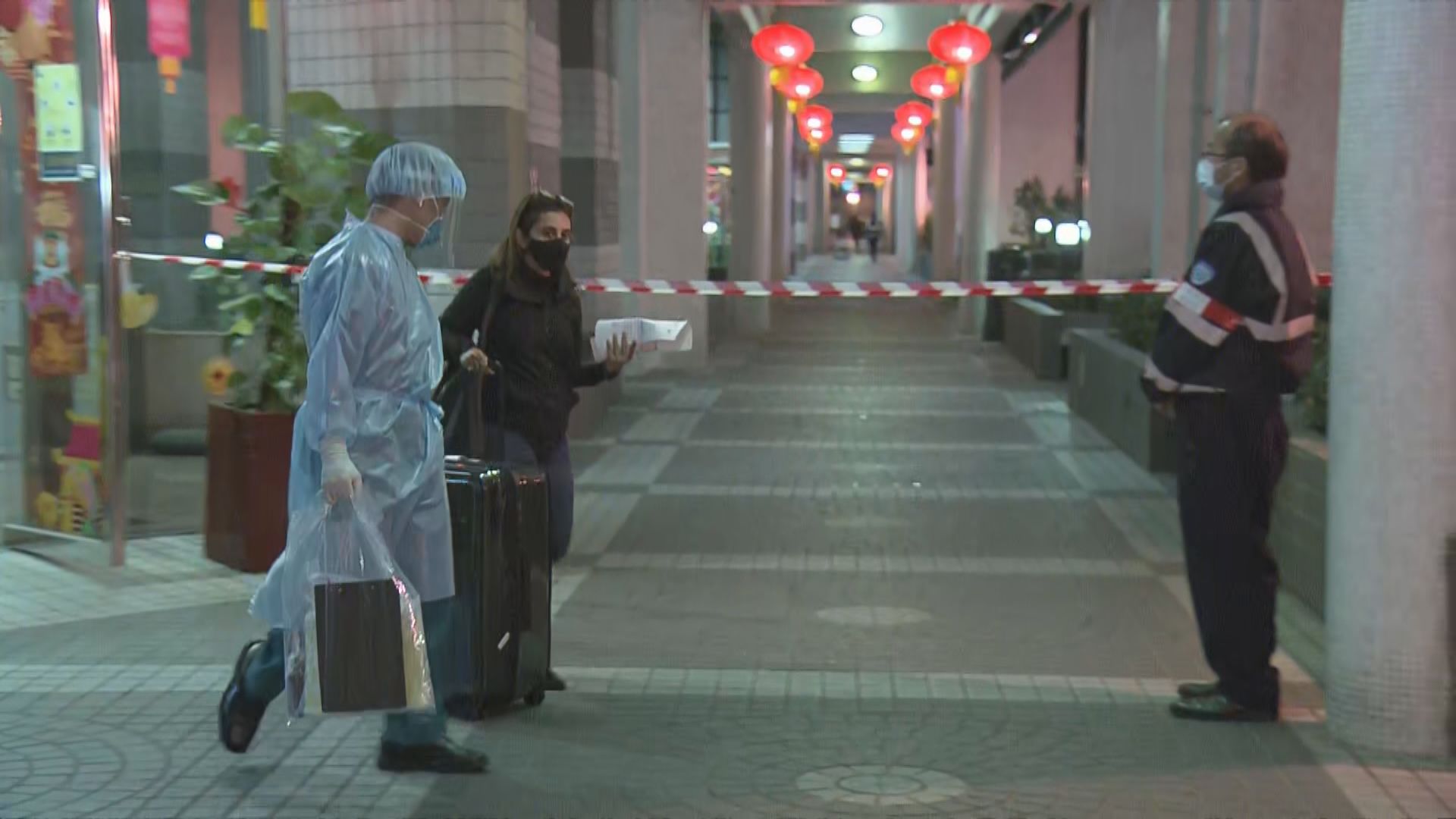 麗港城第五座E單位居民深夜撤離