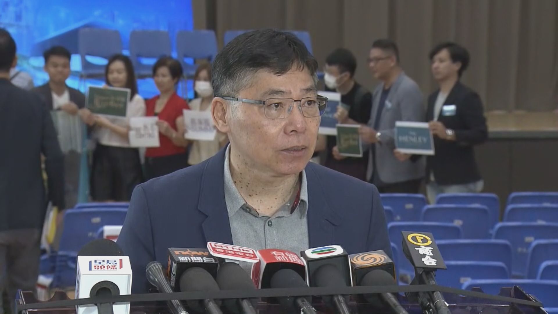 林世雄批的士司機濫收車費及拒載損香港形象