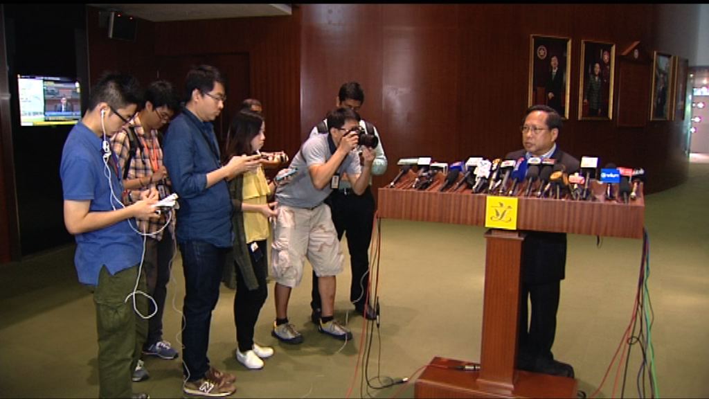 何俊仁：梁振英應先確保通報機制有運作