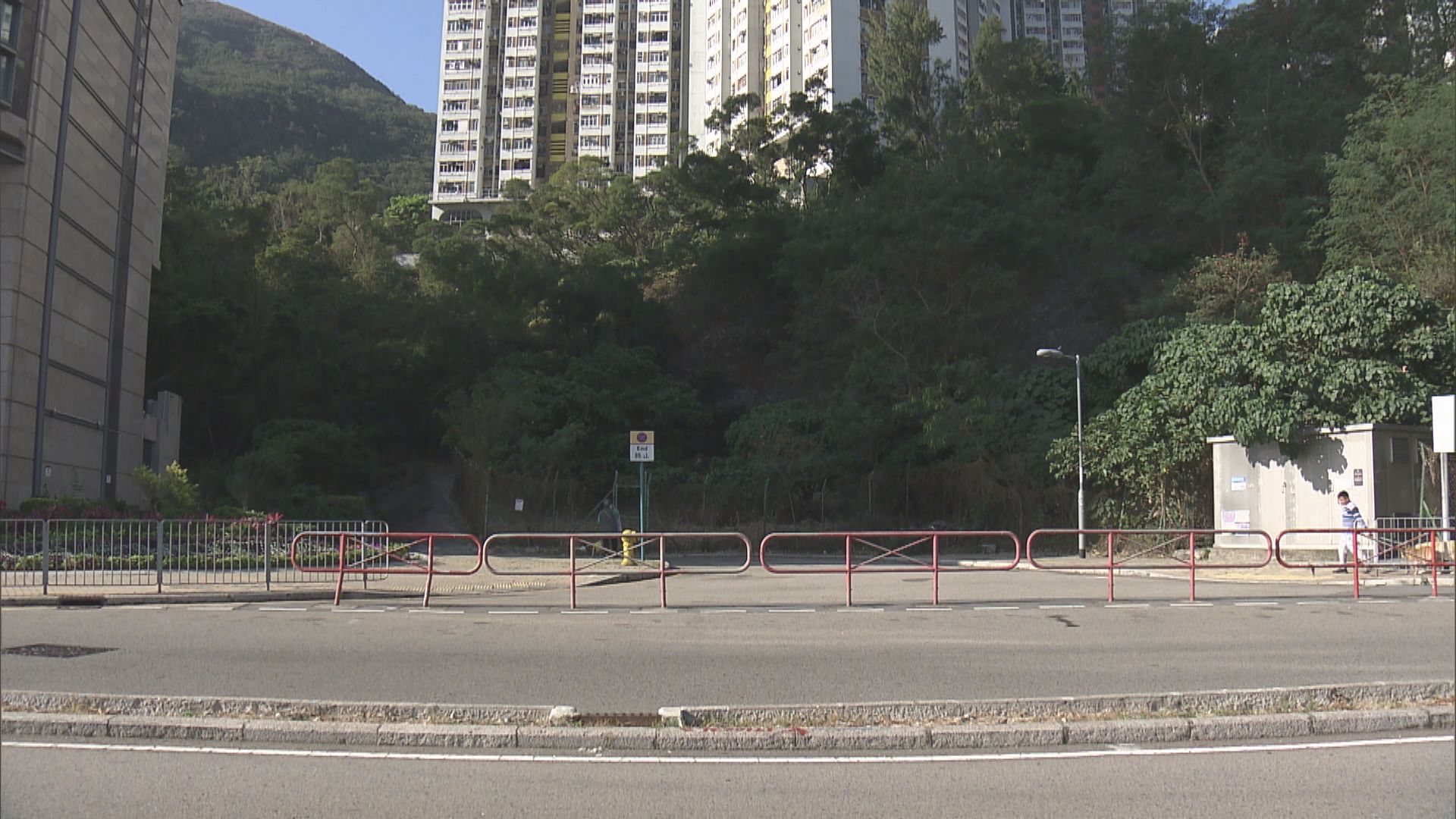 鴨脷洲海旁道住宅地中午截標