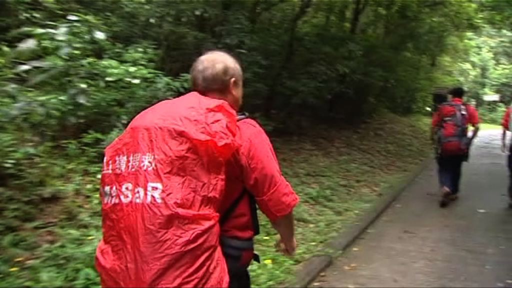 當局擴大範圍搜索玩滑翔傘失蹤男子