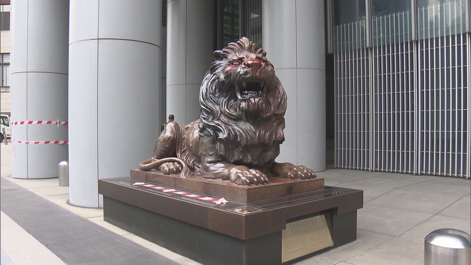 羅致光指火燒滙豐銅獅子令人神傷　籲珍惜香港
