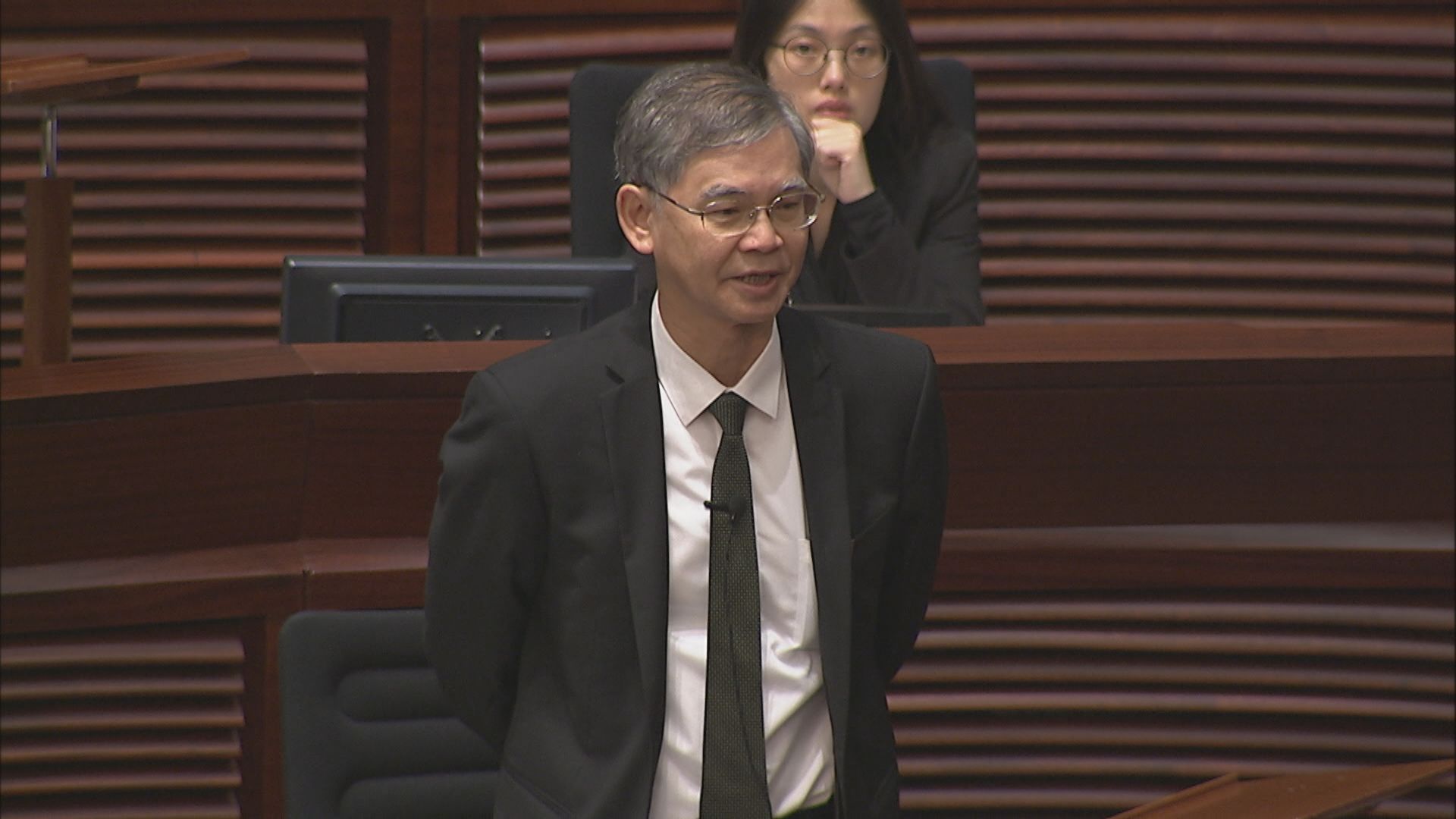 羅致光：若議員就未預告動議不滿願致歉