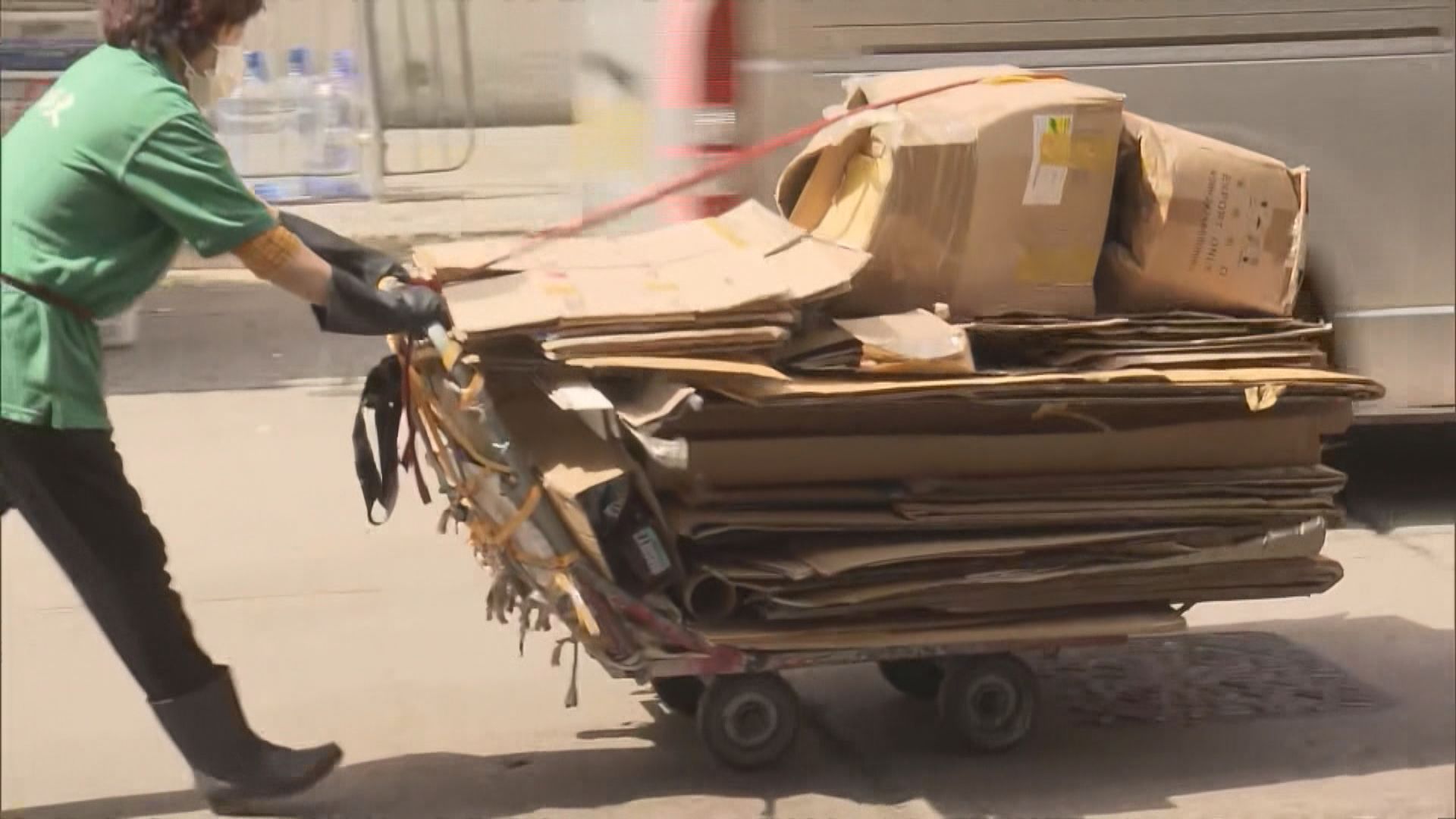 羅致光：上月失業綜援申請宗數較前月急增一倍半