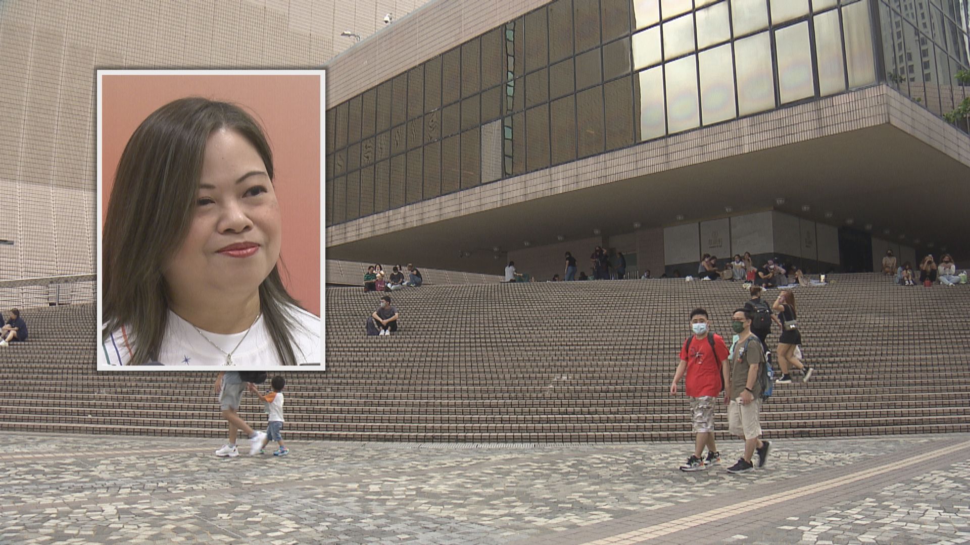 被問康文署場地伙伴計劃審批會否考慮軟對抗　羅淑佩︰所有行業都要守法