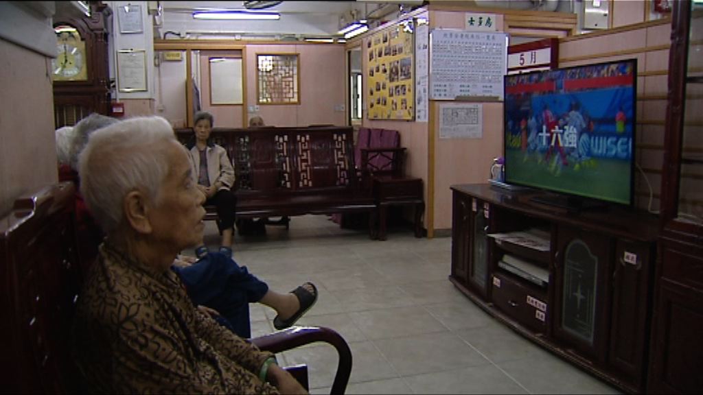 羅致光：安老服務出現「大落後」 