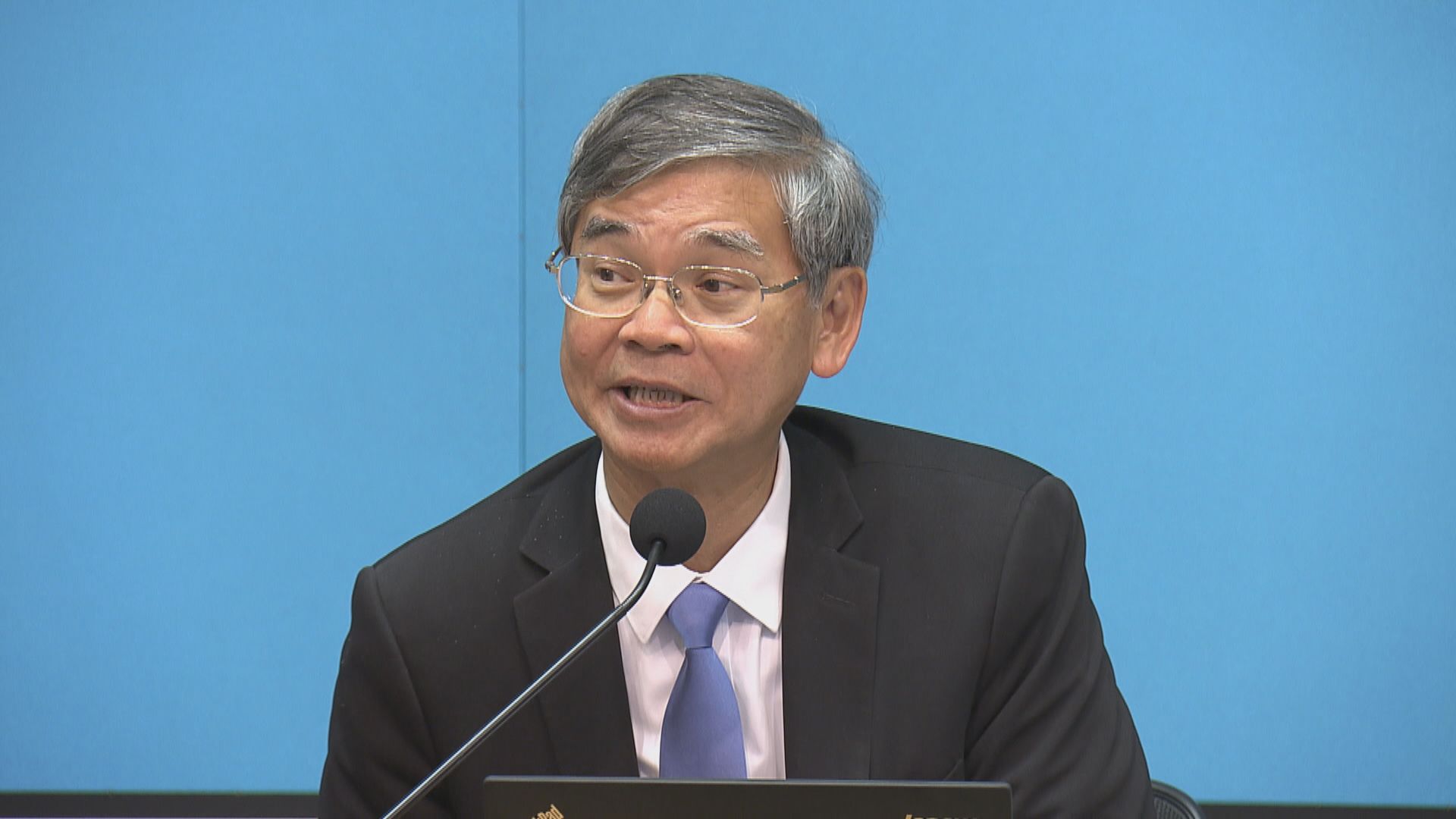 羅致光：14周產假設上限　公帑要適當運用