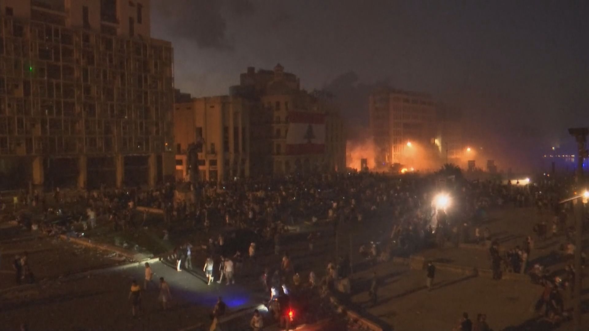 貝魯特有示威抗議政府貪腐致大爆炸　一名警員死亡