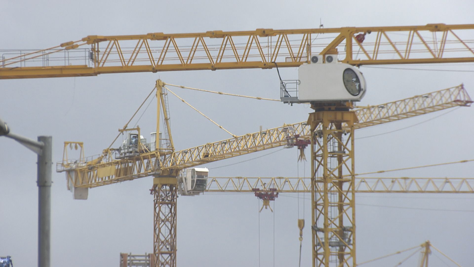 發展局按機制暫停涉事總承建商精進建築參與工務工程投標　直至明年底