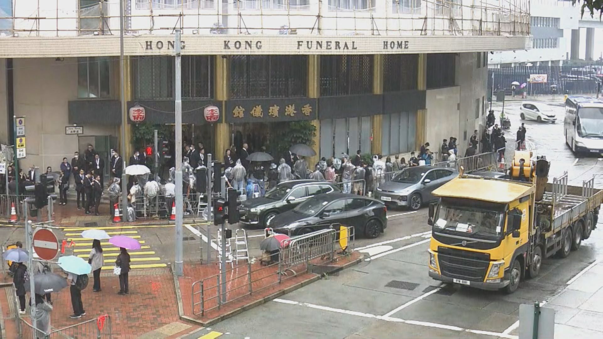 李兆基出殯　多位政商界人士送別