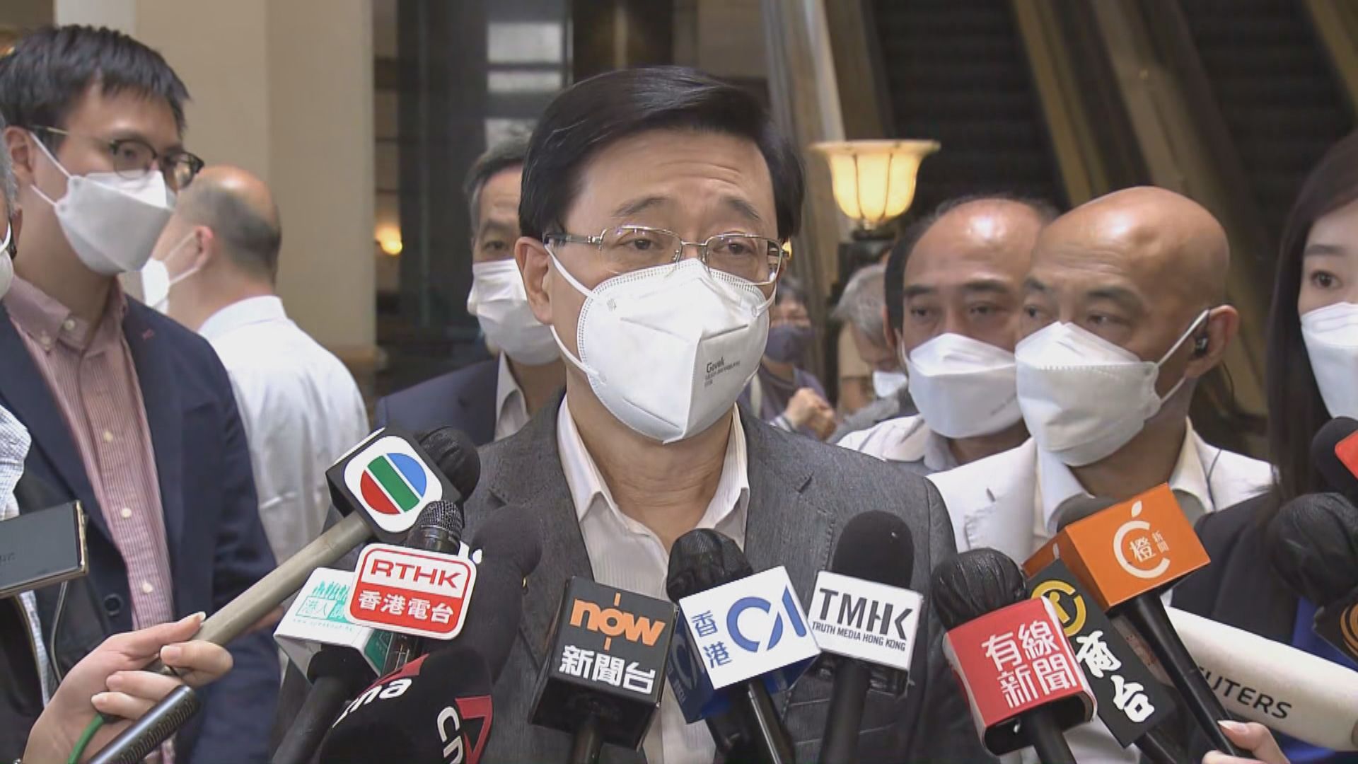 李家超稱周六交代下一步工作　未公布參選決定