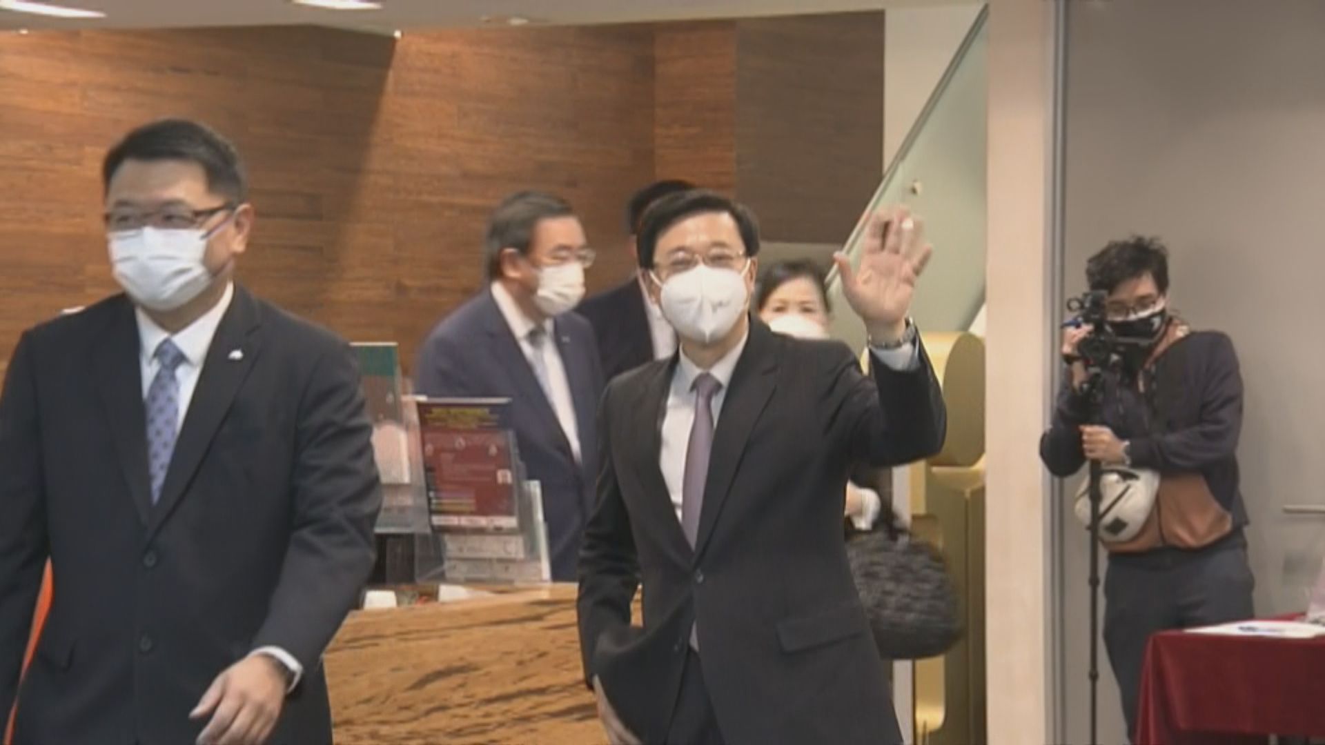 行政長官參選人李家超將拜訪多個商會