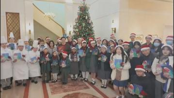 李家超邀請「共創明Teen」等青少年到禮賓府慶祝聖誕