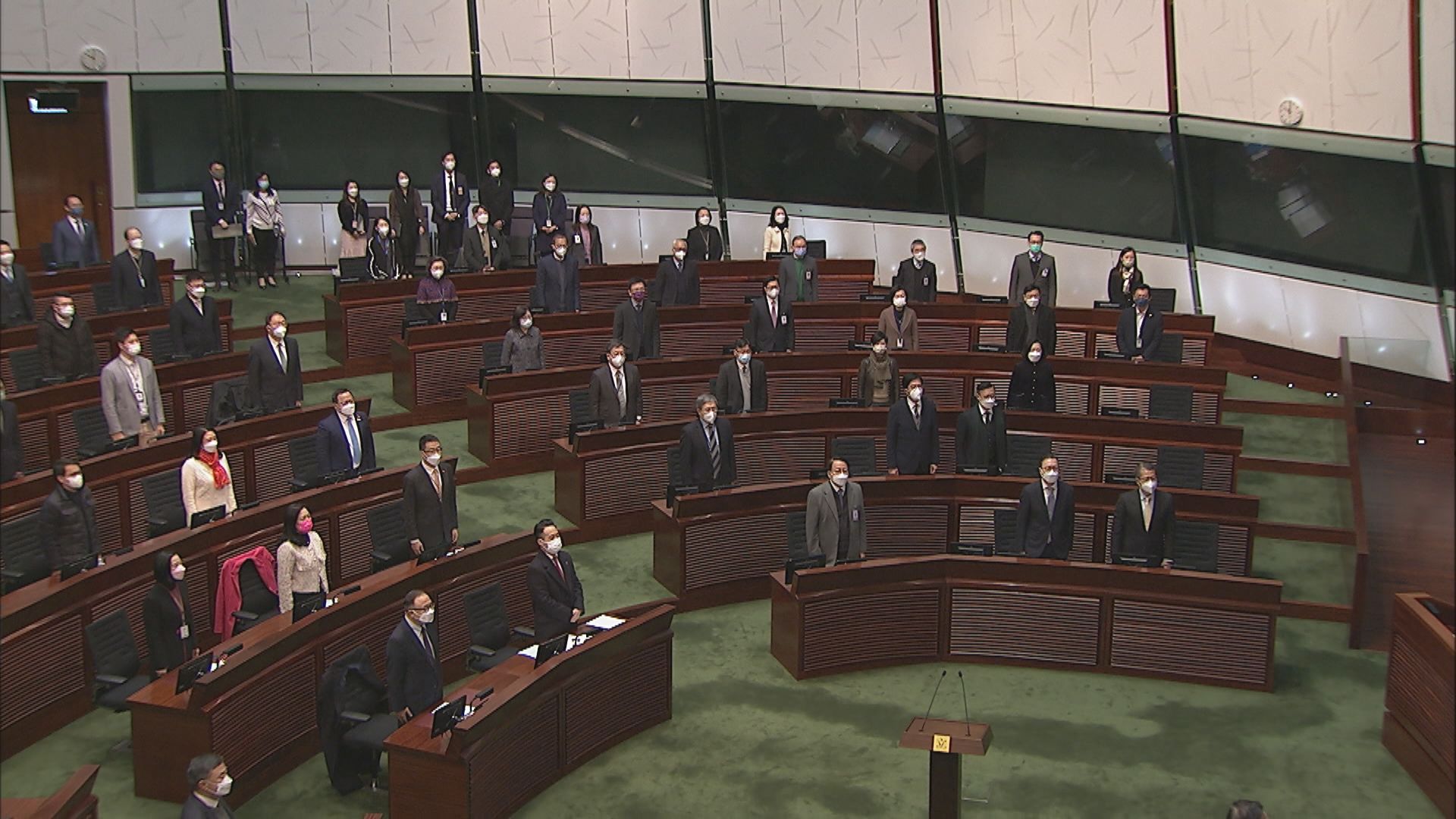 何敬康、尚海龍等四人宣誓就任立法會議員