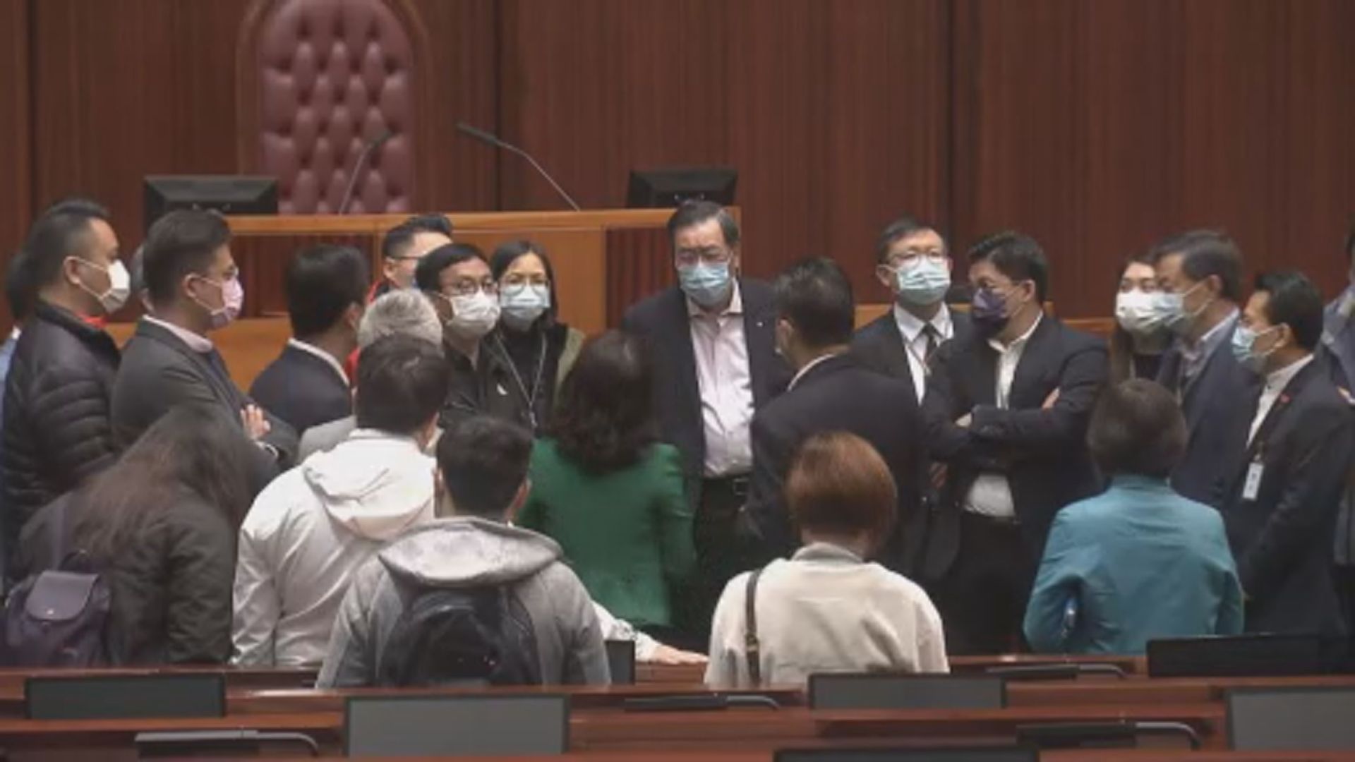 多名首次當選的立法會議員參觀立法會