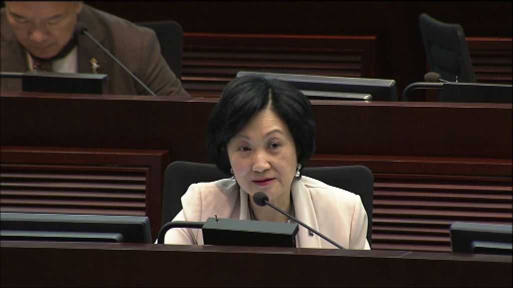 葉劉淑儀建議修例確保本港奶粉供應