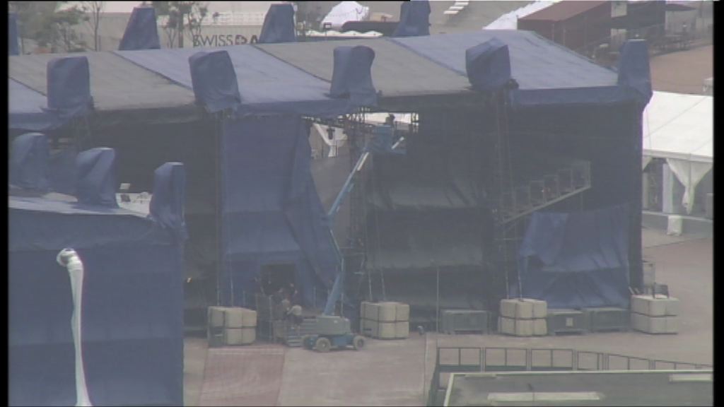 黎明演唱會如期舉行　正拆除帳篷不合格布料