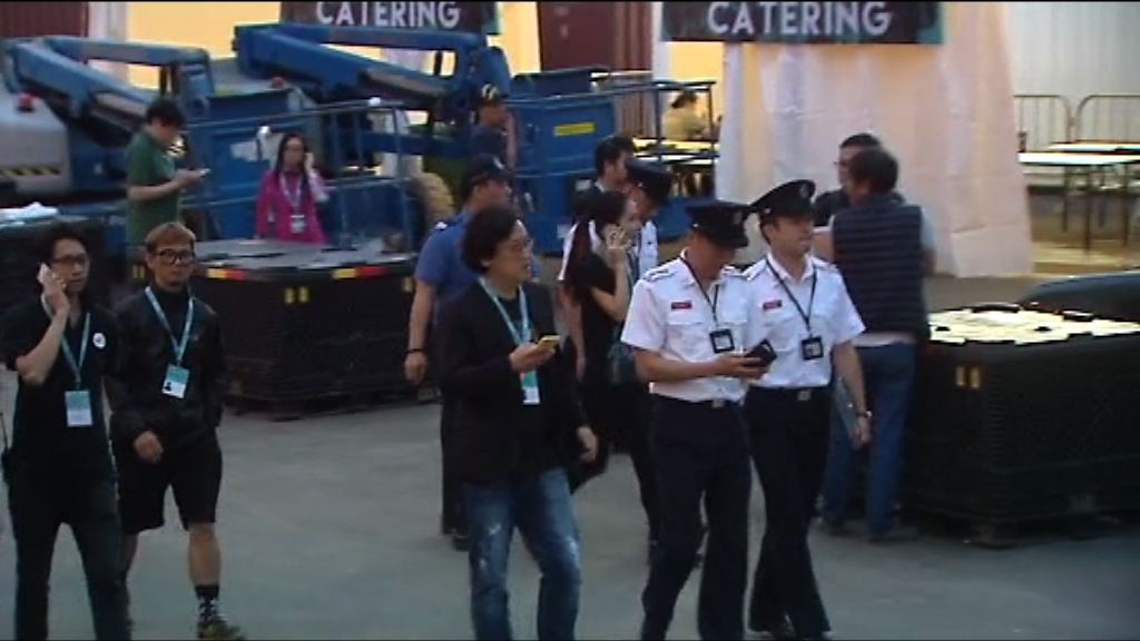 消防到場巡視黎明演唱會場地　暫未獲發牌
