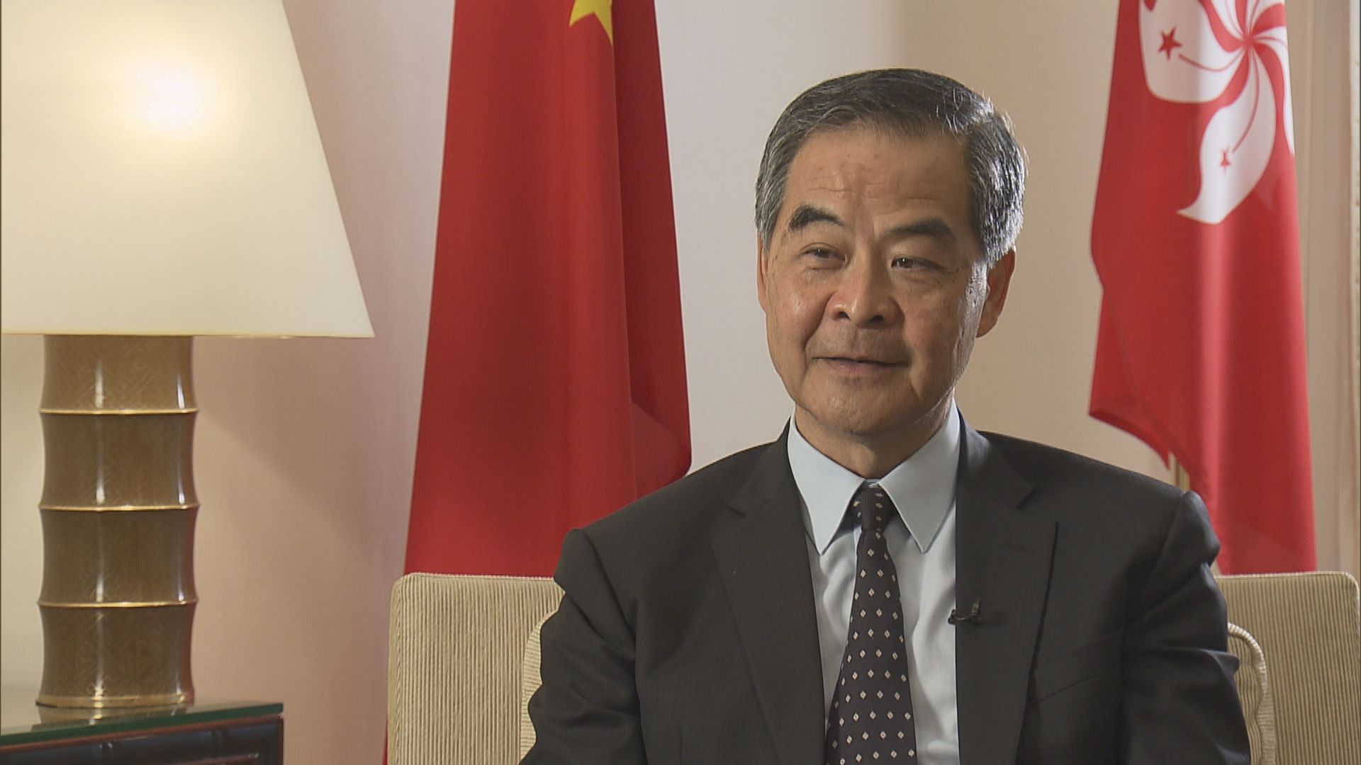 梁振英：仍有外國勢力企圖影響香港 需要提高國安意識