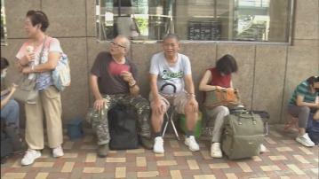 改完又改｜免試換香港駕照取籌新安排首日仍難阻「排隊黨」　運輸署第四季改網上預約取代派籌