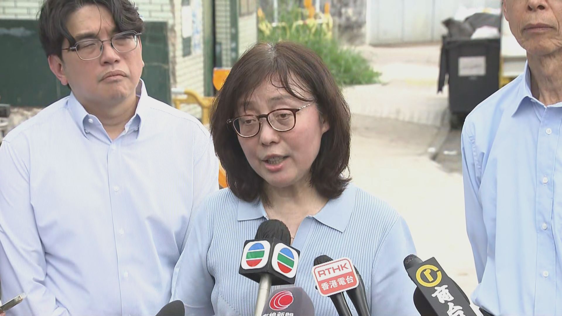 皇后山邨食水黑點｜甯漢豪視察供水系統　稱水務署兩周內交報告　年內更換瀝青喉管