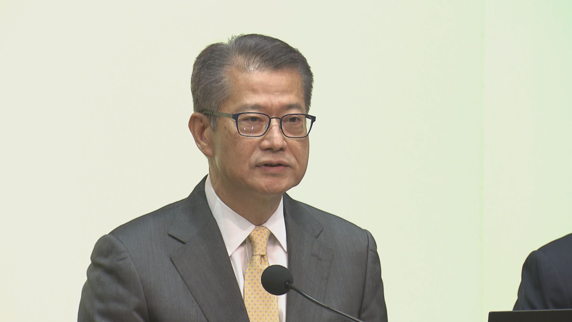 【足本全片】財政司司長陳茂波公布消費券計劃詳情(一)