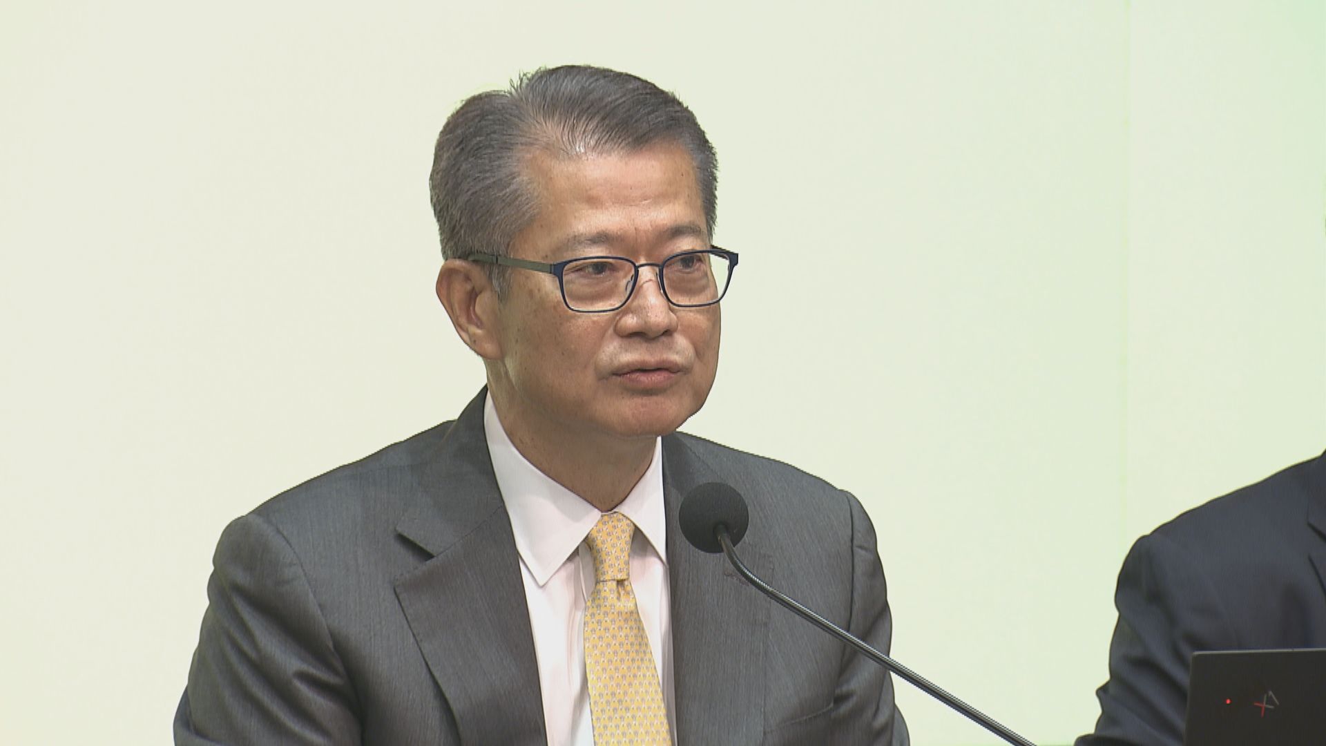 【足本全片】財政司司長陳茂波公布消費券計劃詳情(三)