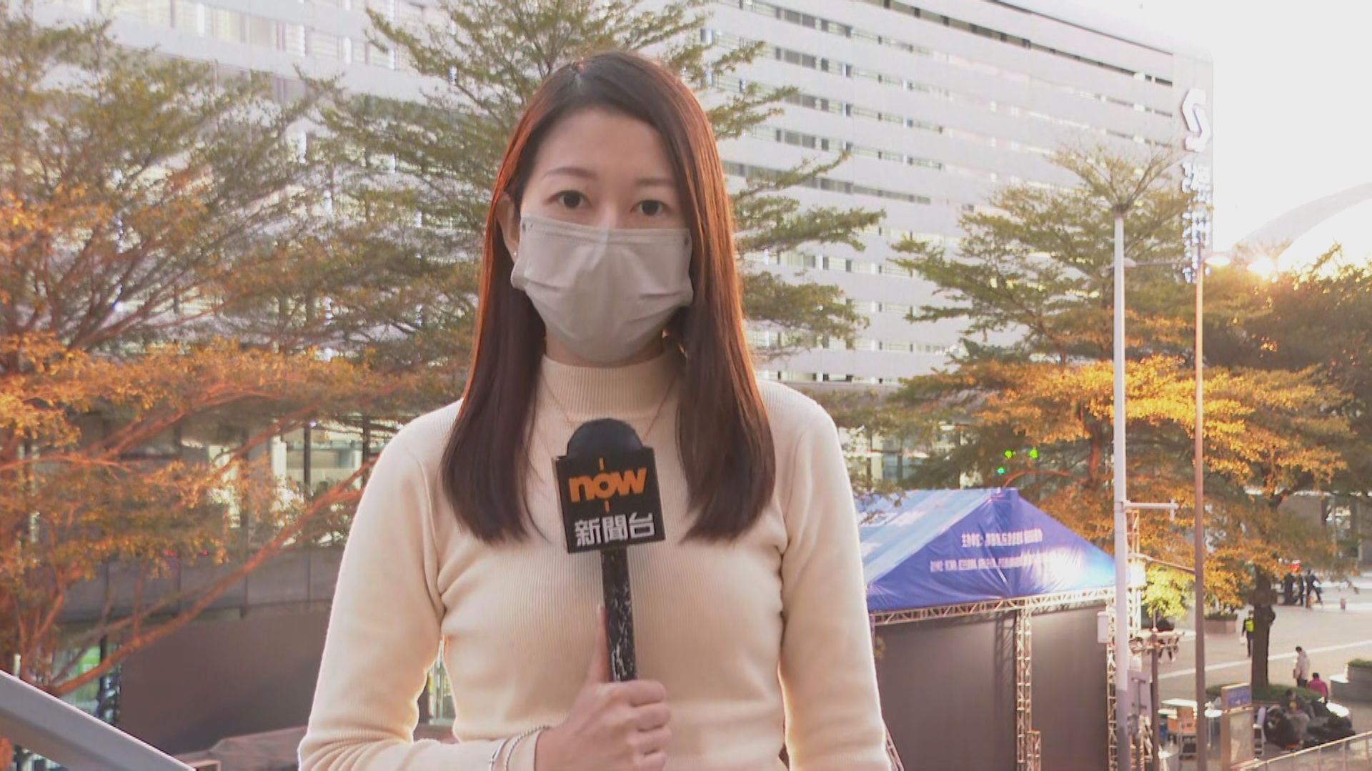 【深圳福田口岸現場報道】深圳福田口岸人員為通關作最後準備　商舖冀生意改善