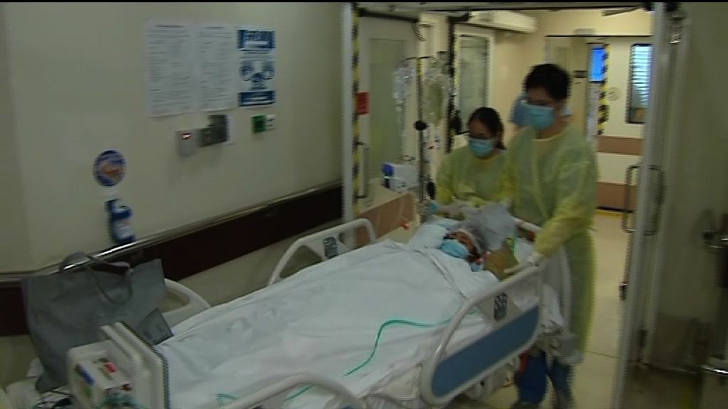 鄧桂思接受第二次手術後仍未甦醒