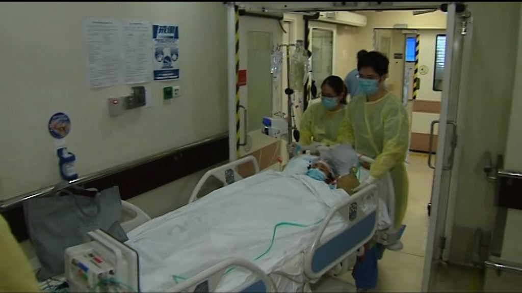 換肝者鄧桂思再被推入手術室