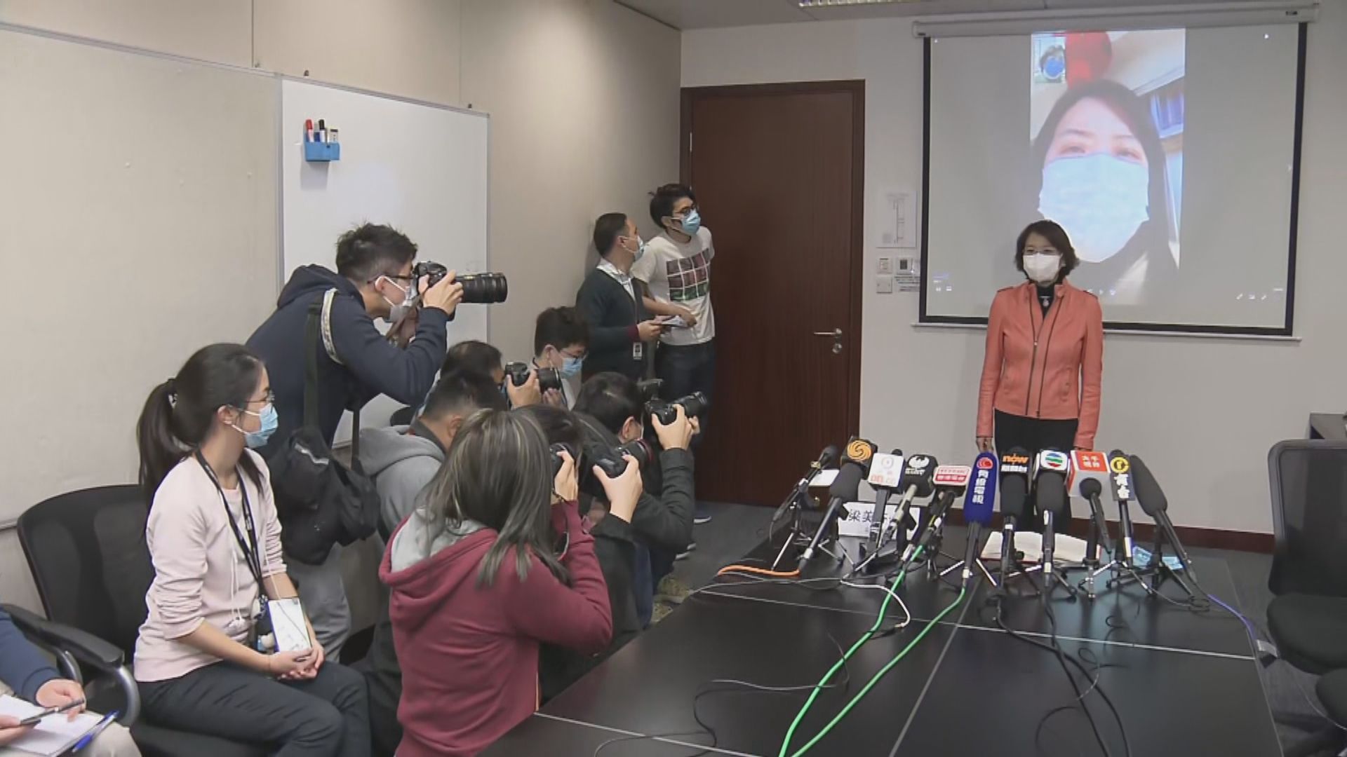 梁美芬接50宗湖北港人求助涉百人