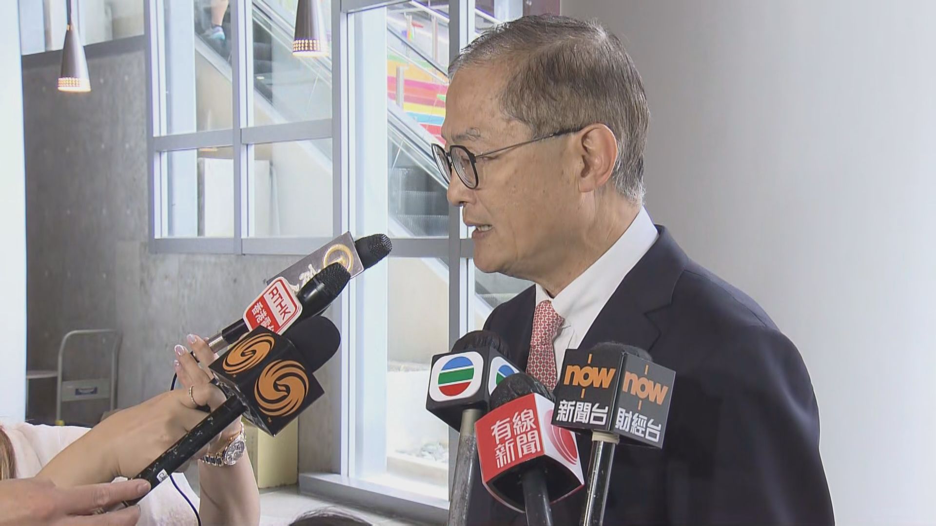 盧寵茂：無意把莫德納二價疫苗納入政府疫苗接種計劃