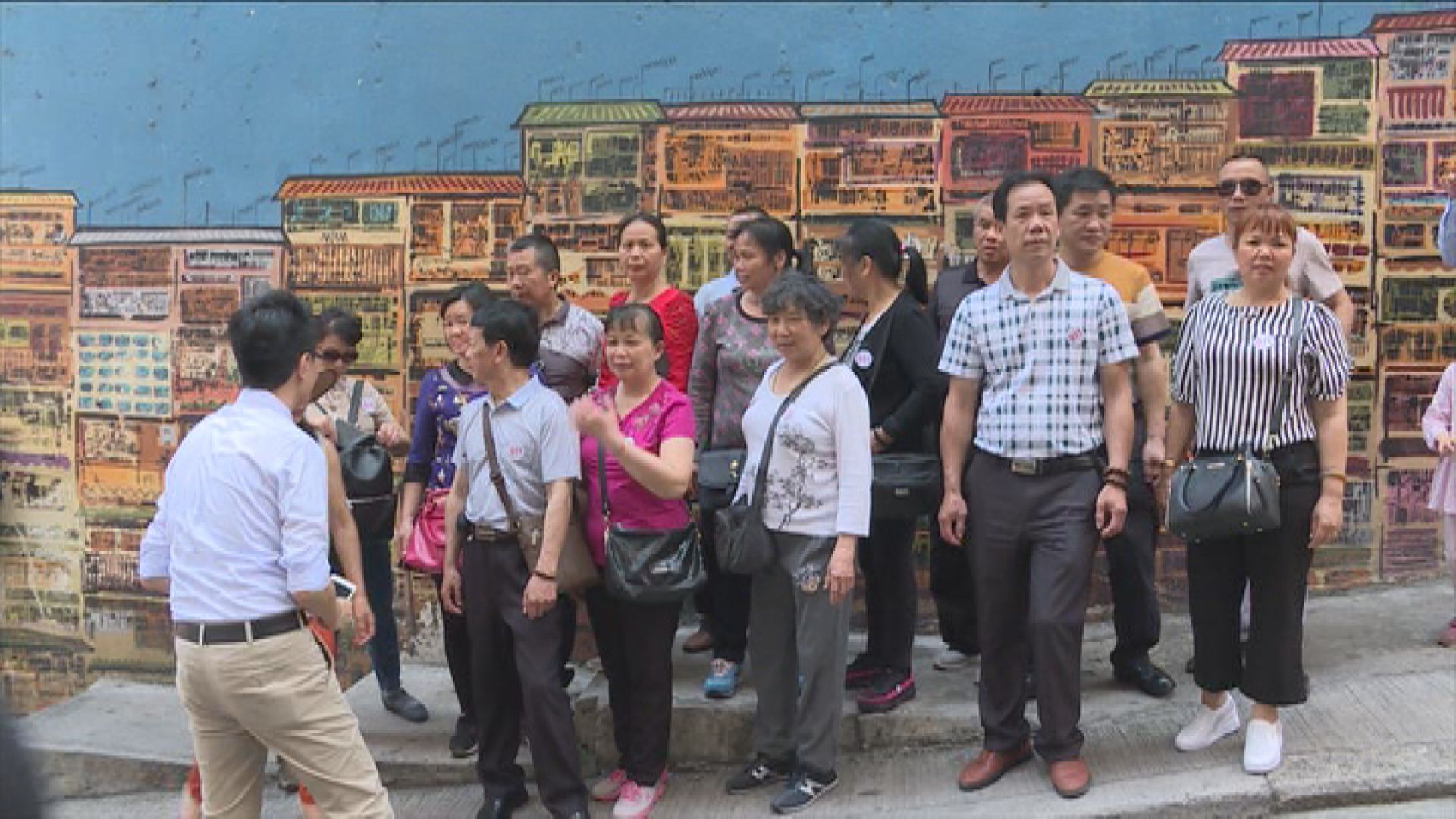 消息：行會將討論放寬本地遊　每團不多於三十人