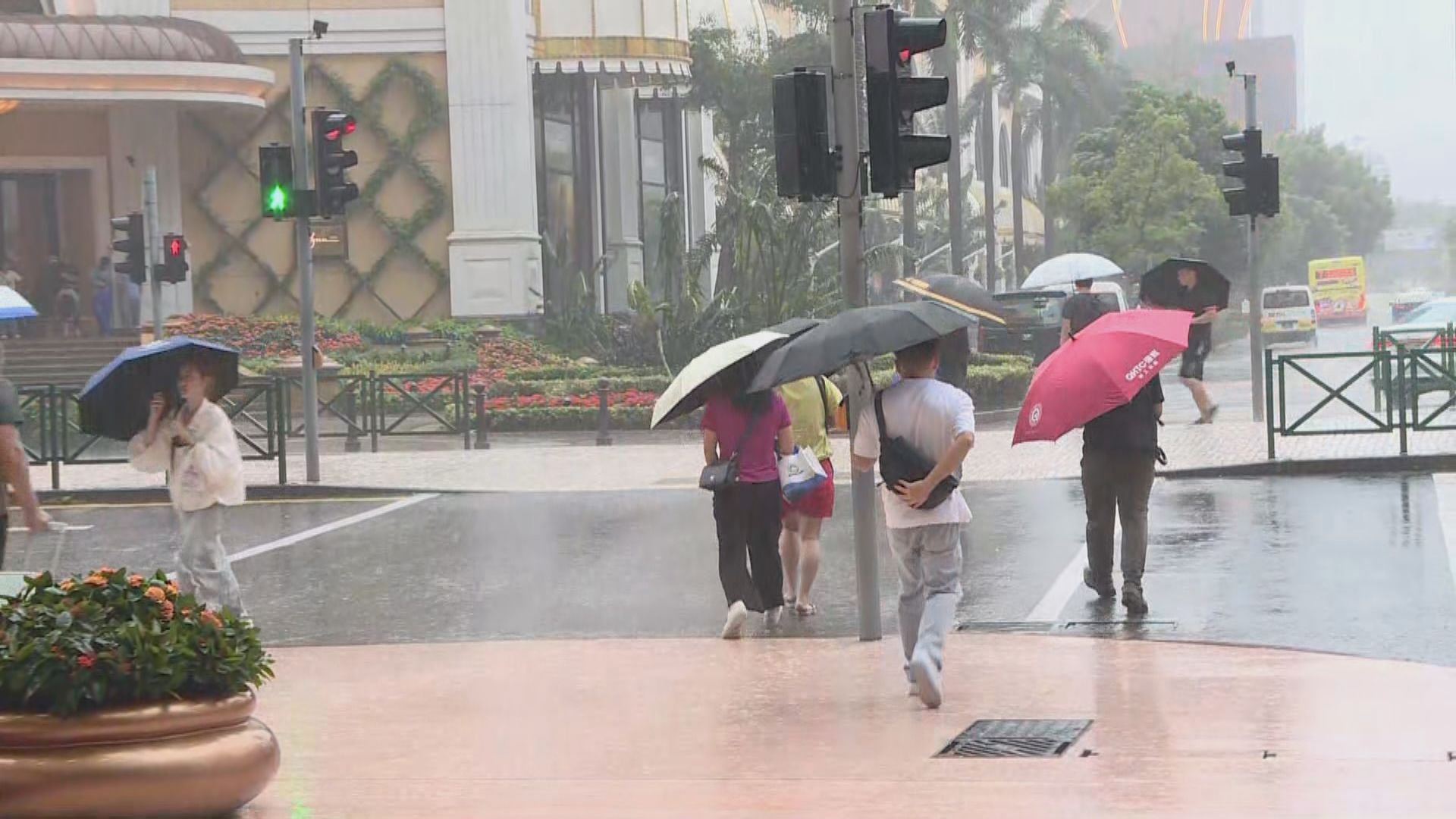 樺加沙吹襲｜澳門取消所有熱帶氣旋警告　風暴期間共錄得259宗事故報告