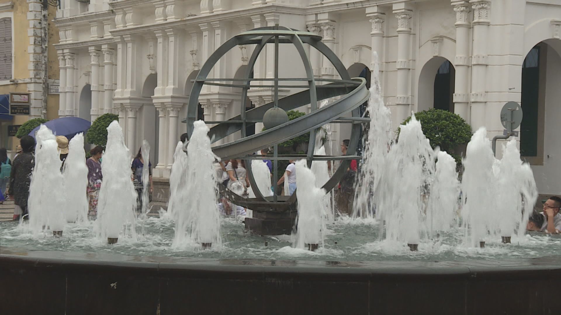 澳門政府將今年博彩收入預測減半至1300億澳門元