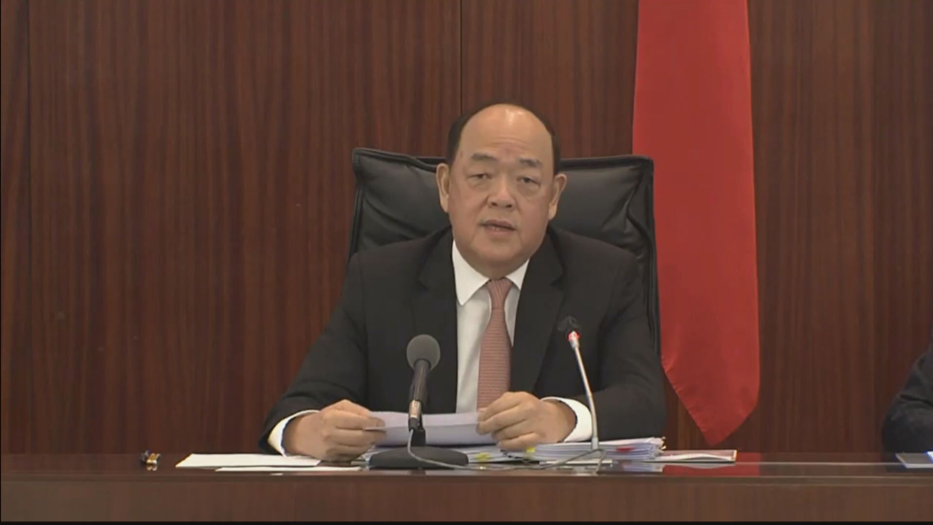 賀一誠：港須連續14天本地零確診才開放港人免檢疫到澳門