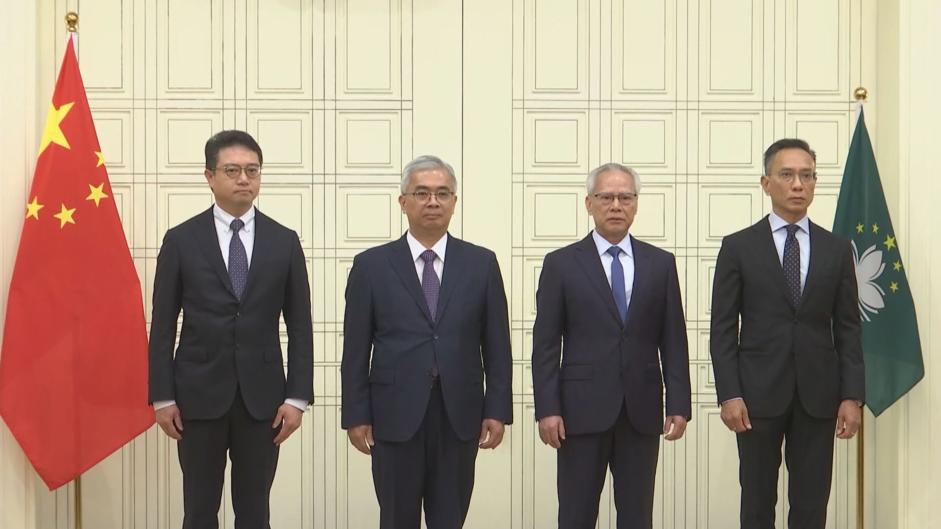 澳門3名新任主要官員及新一屆立法會議員宣誓就職