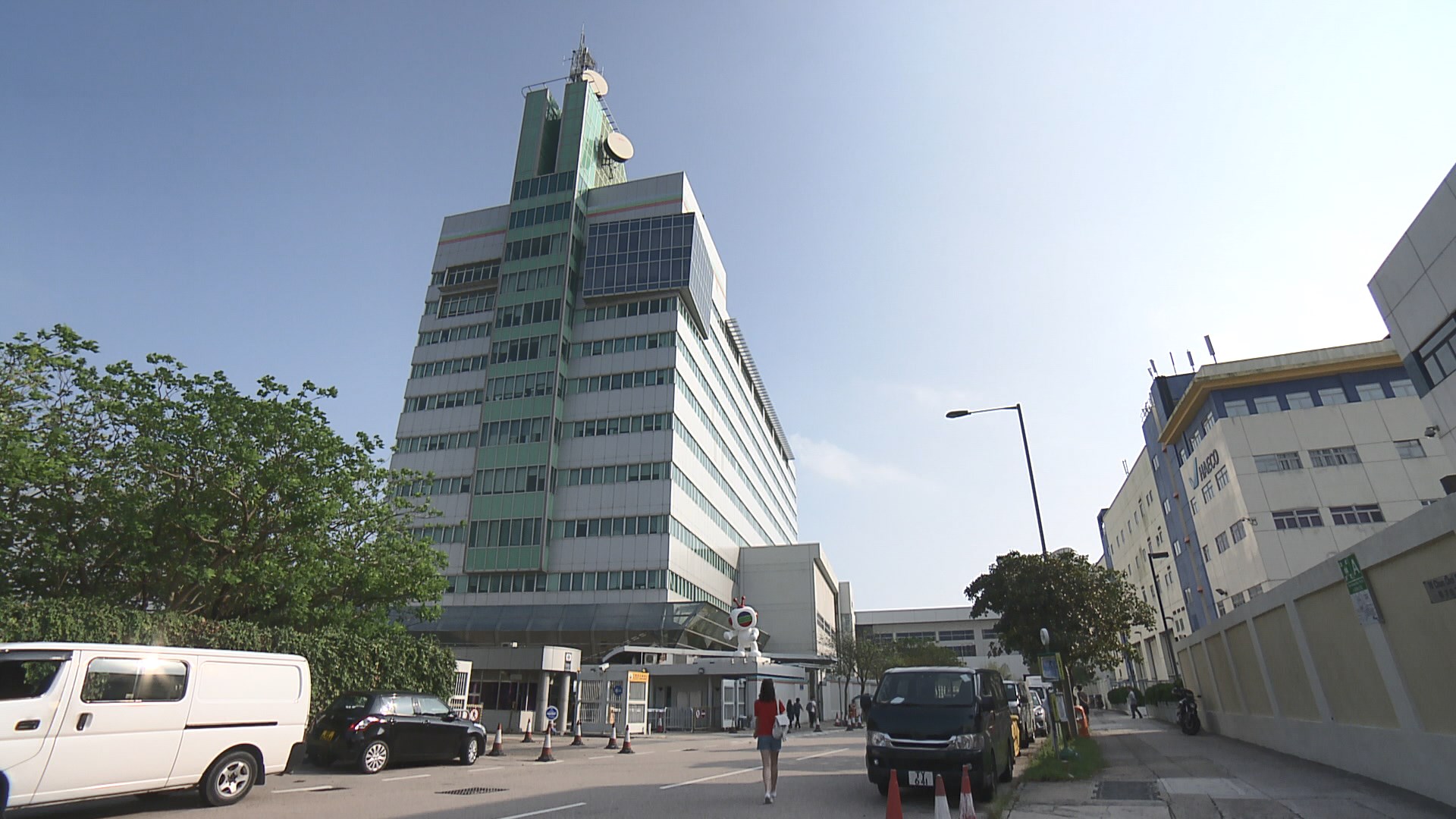 本台及港台、商台、無綫電視記者分別被拒入境澳門