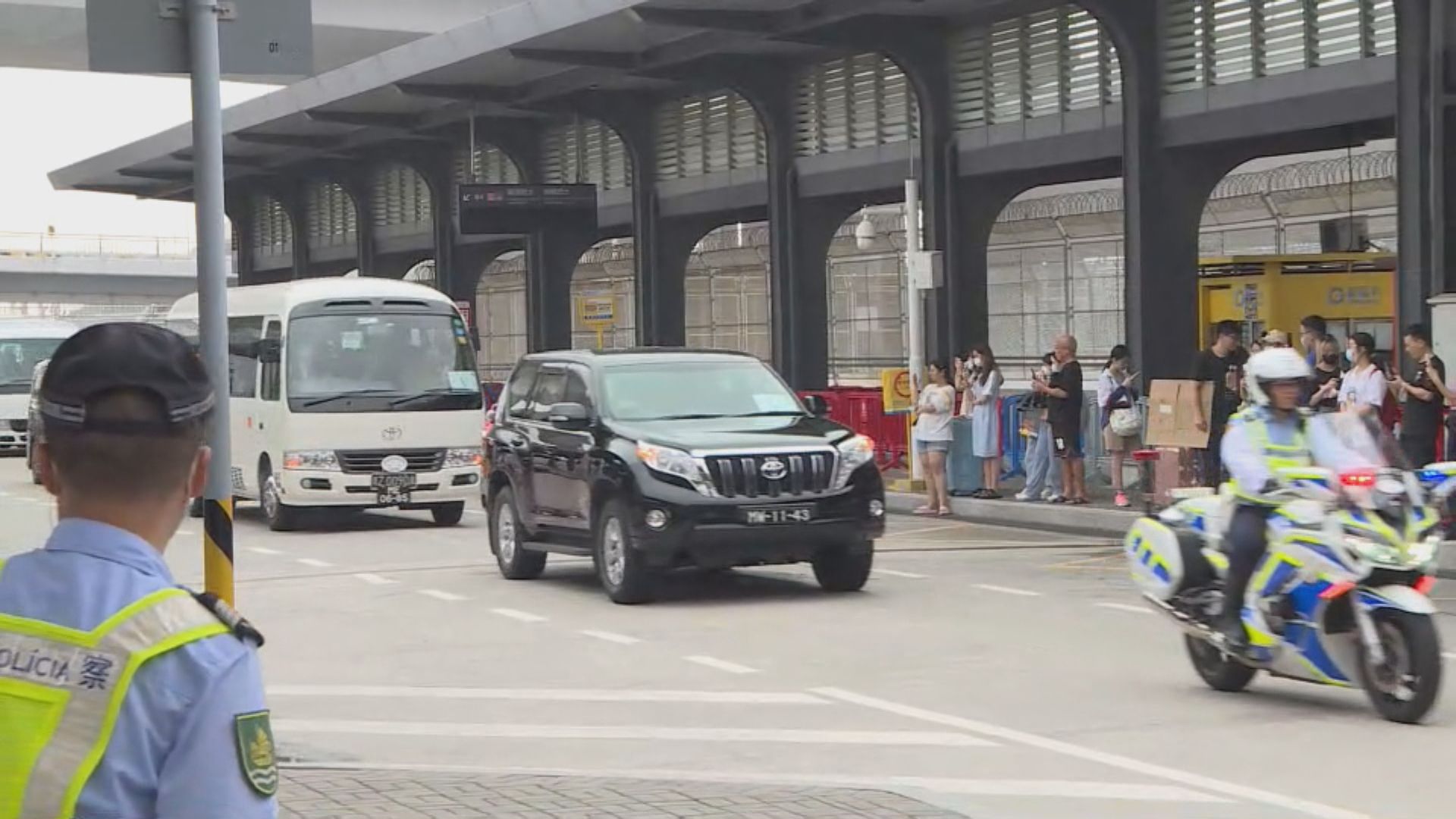 夏寶龍抵達澳門展開四日考察行程