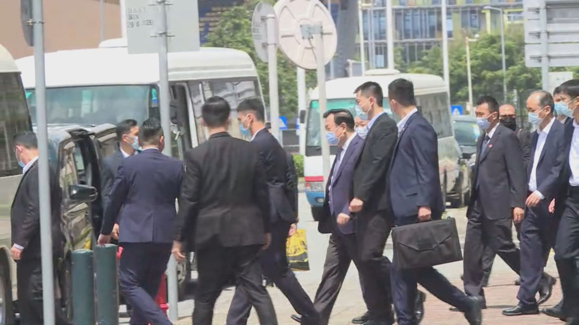 夏寶龍最後一日考察澳門 到訪澳門科技大學