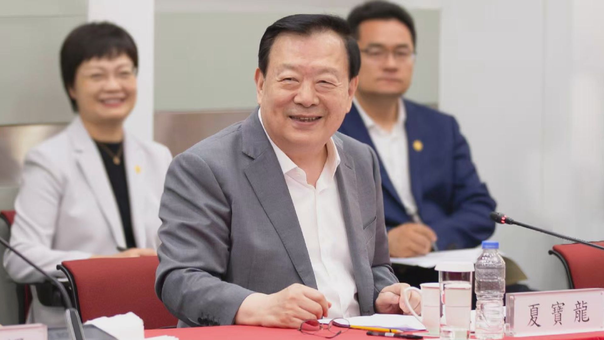 夏寶龍與社團代表座談　就橫琴粵澳深度合作區建設深入交流