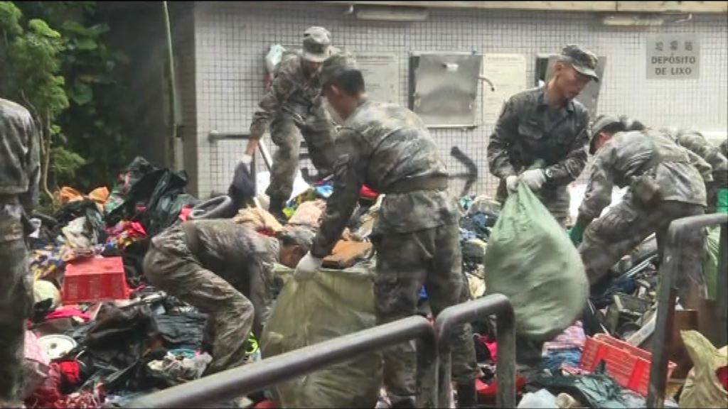 澳門繼續清理災區雜物