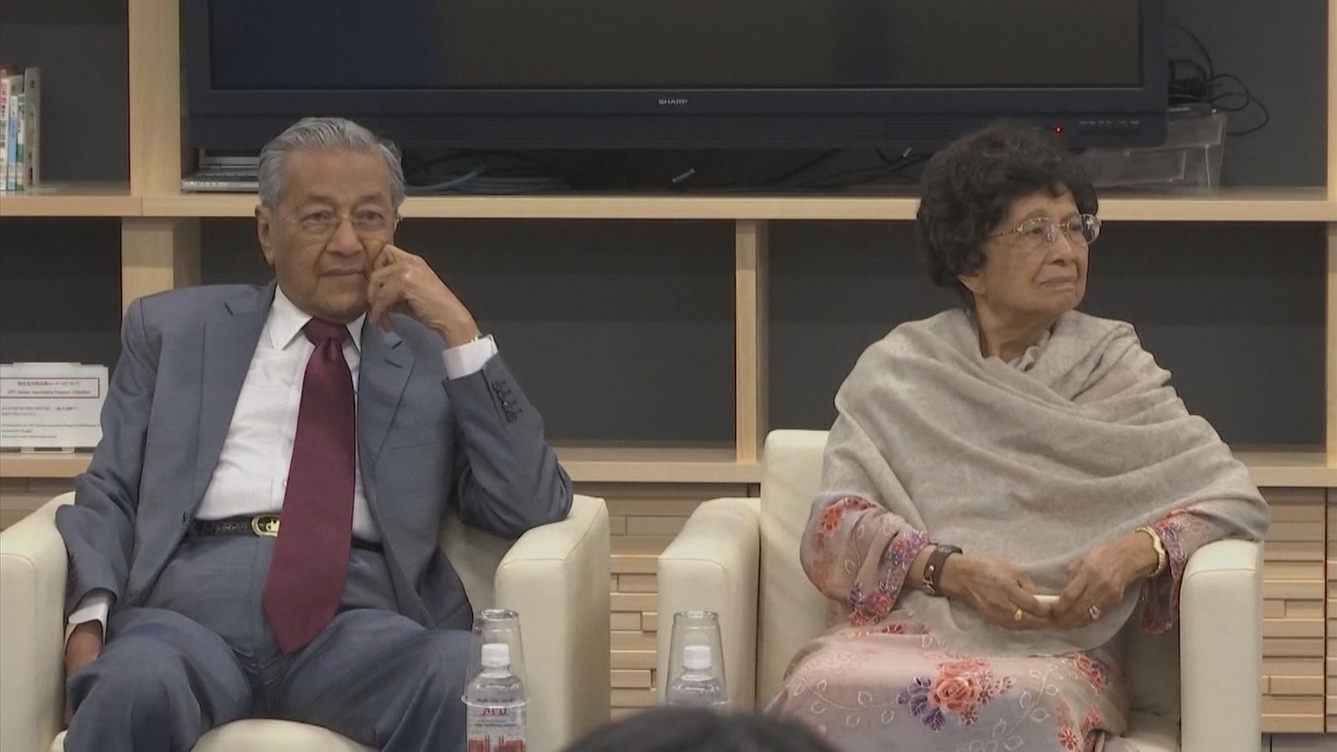 馬來西亞前總理馬哈蒂爾夫人哈斯瑪逝世　享年100歲