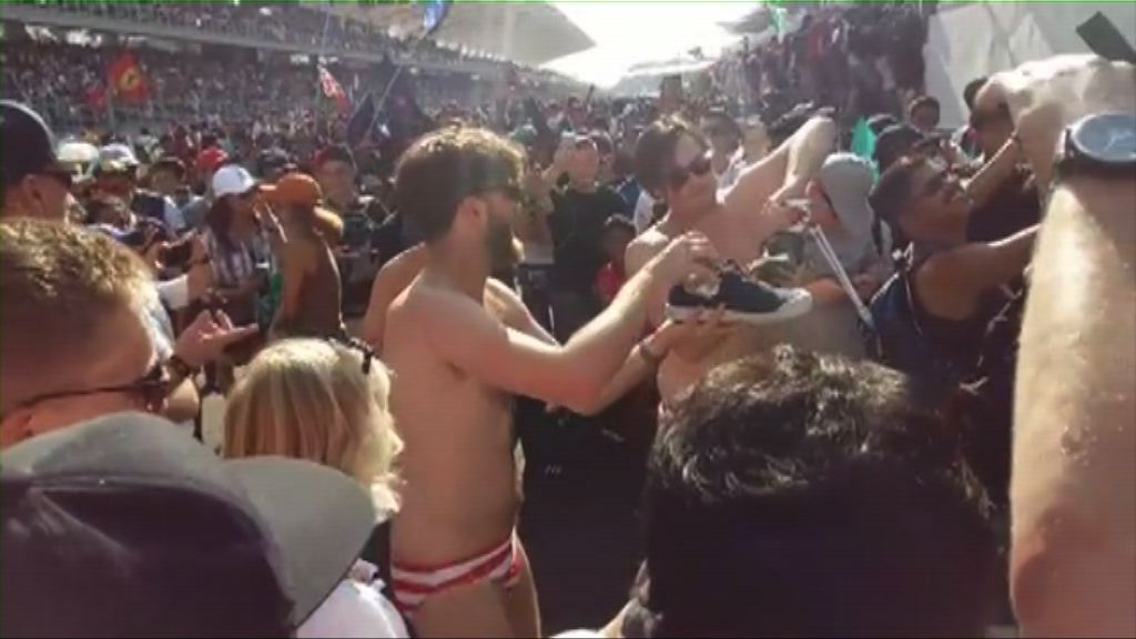 九名澳洲遊客仍被大馬警方扣押